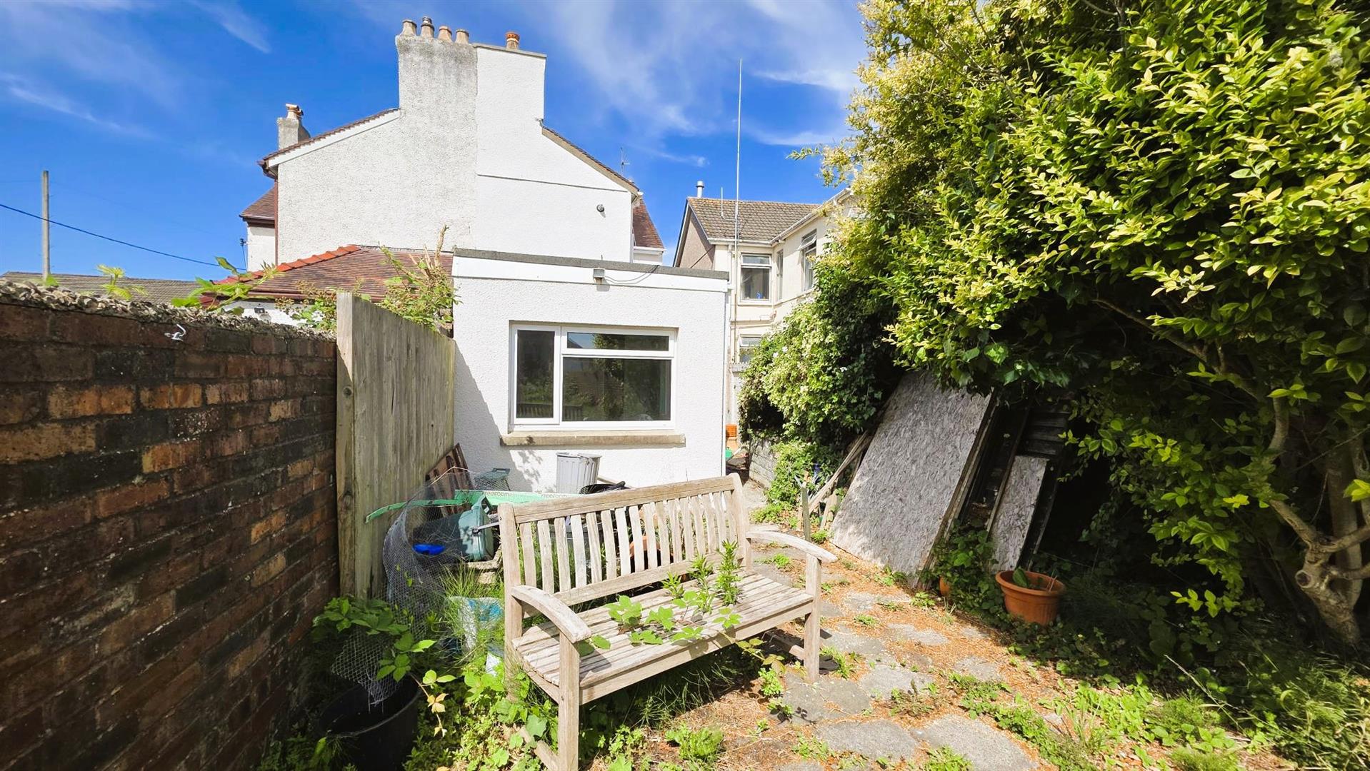 Elkington Road, Burry Port, SA16 0AD